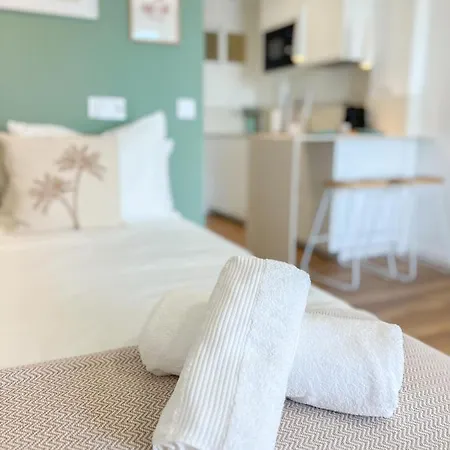 Cozy With Sea Views Apartamento *