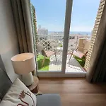 Cozy With Sea Views