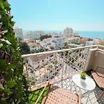 Cozy With Sea Views *